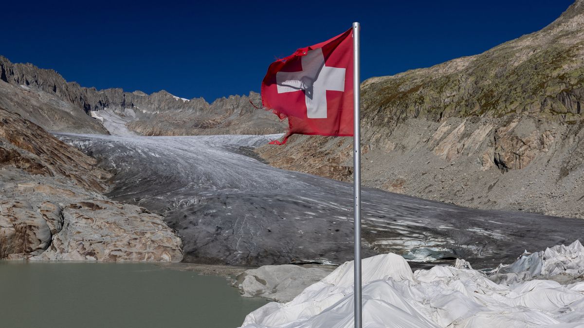 Švýcarské ledovce od roku 2022 ztratily desetinu objemu, bijí vědci na poplach